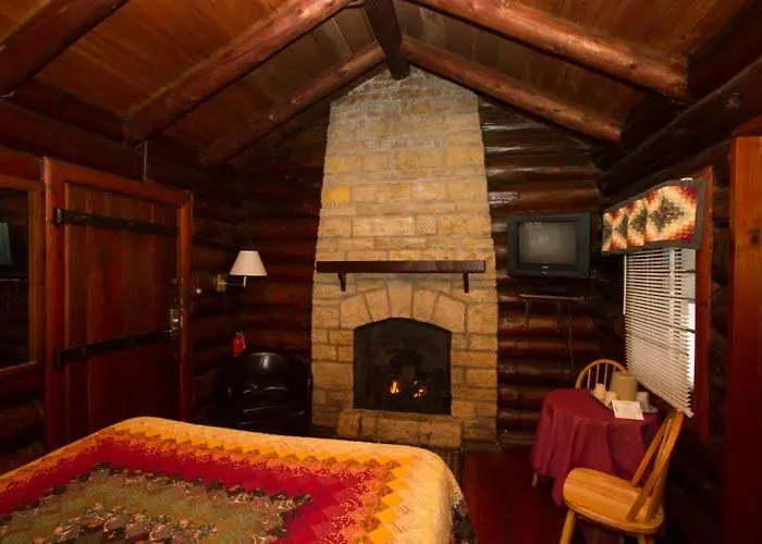 Resort White Pines 4*