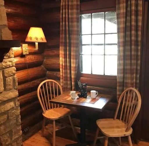 White Pines 4*
