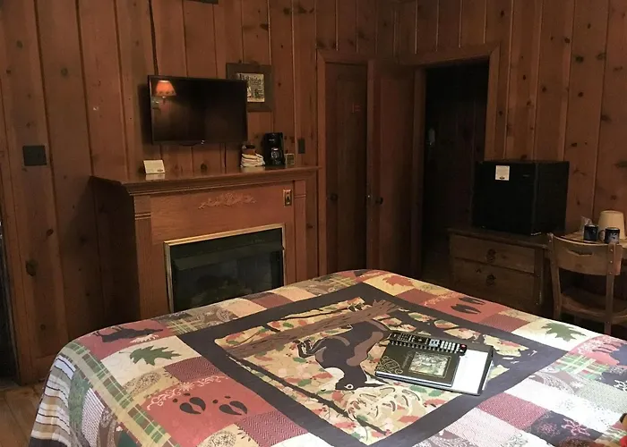 White Pines Resort